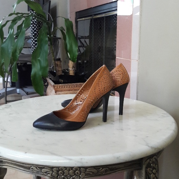 bcbgeneration pumps - Picture 5 of 6